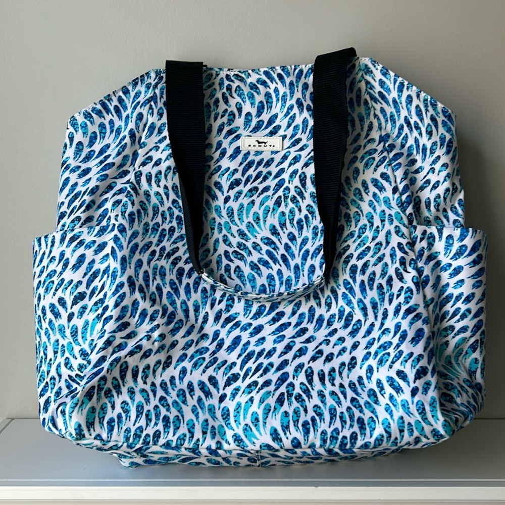 Scout Daily Shoulder Bag